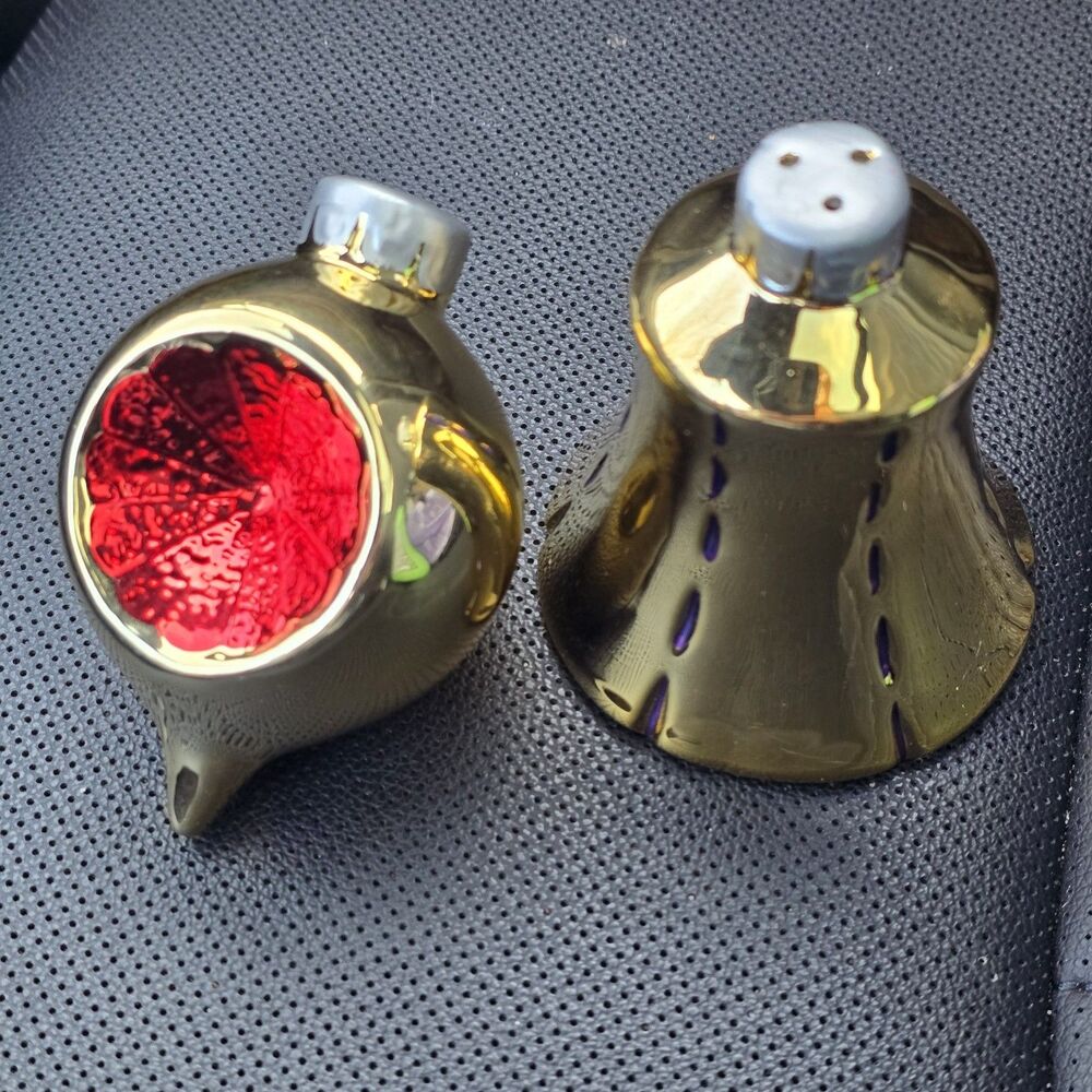 VTG Ornaments Russ Berrie Christmas Around World Salt and Pepper Shakers nwob